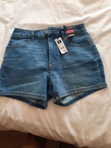 Bnwt