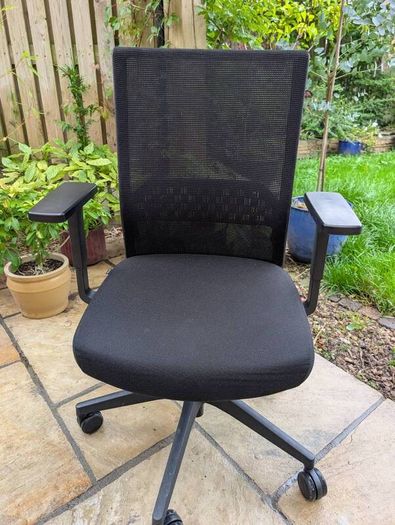 ergonomic office chair