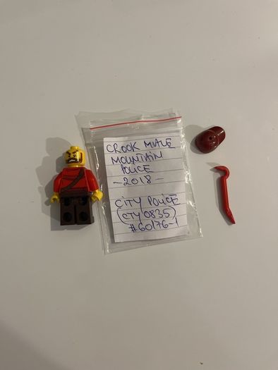 Lego City Crook Male Mountain Police minifigure