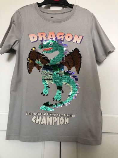 Boys H&M T-shirt size 6/8 years old