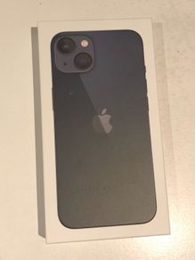 iPhone 13 box