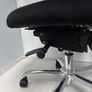 office chair Corr Go new 990 euro Image 5