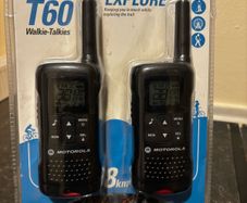 Motorola TLKR T60 Walkie Talkie Twin Radio's