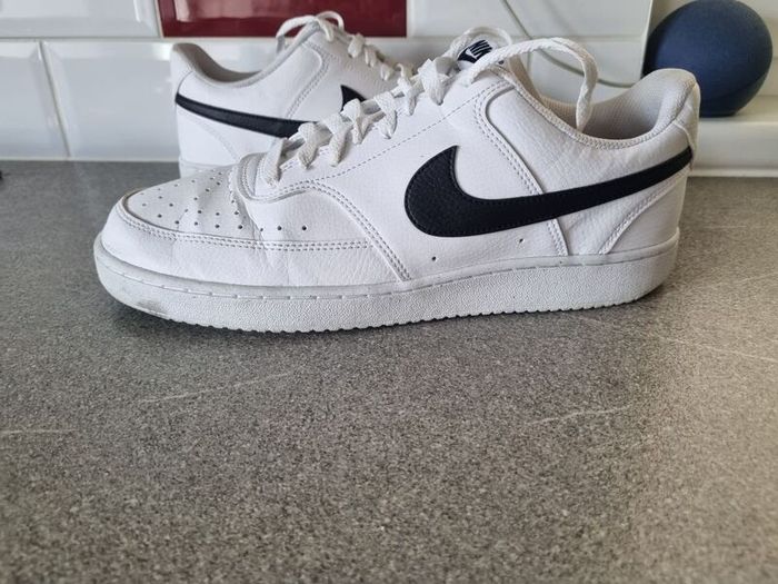 Nike air forces runners