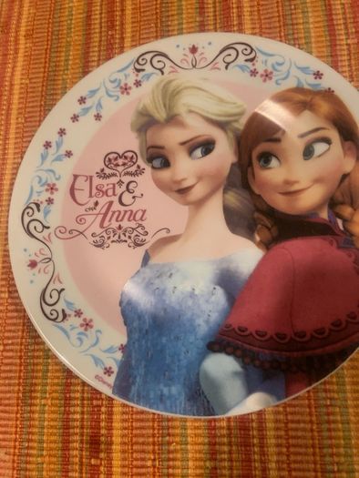Disney Elsa & Anna plate