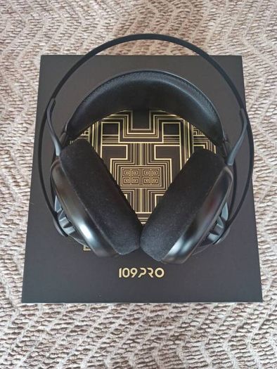 Meze 109 Pro (Black Oak) + Dekoni Audio Elite Hybrid Pads gratis