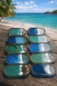 trays