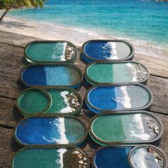 trays