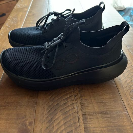 Oofos womans 00my stride shoes