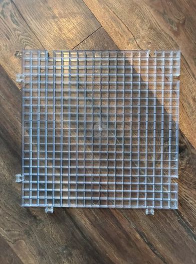 Stained glass cutting mat waffle grid