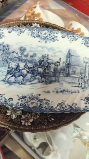 Vintage Big Cake Plates