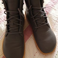 Vivobarefoot