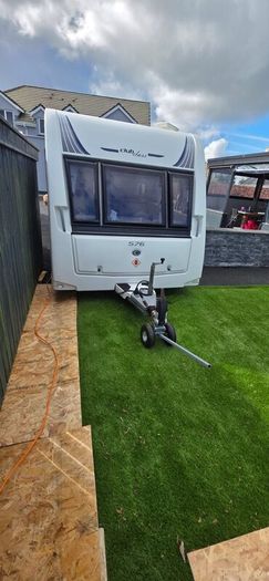 Caravan  Corona Compass Club Class 6 berth 576
