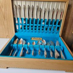 The Finest Silverplate  Anti-Tarnish "Community" Cutlery Canteen 59 pc Set