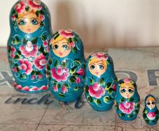 Vintage Hand-Painted Matryoshka Nesting Dolls - Teal & Floral (Set of 5)