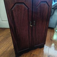 Small mahogany cabinet