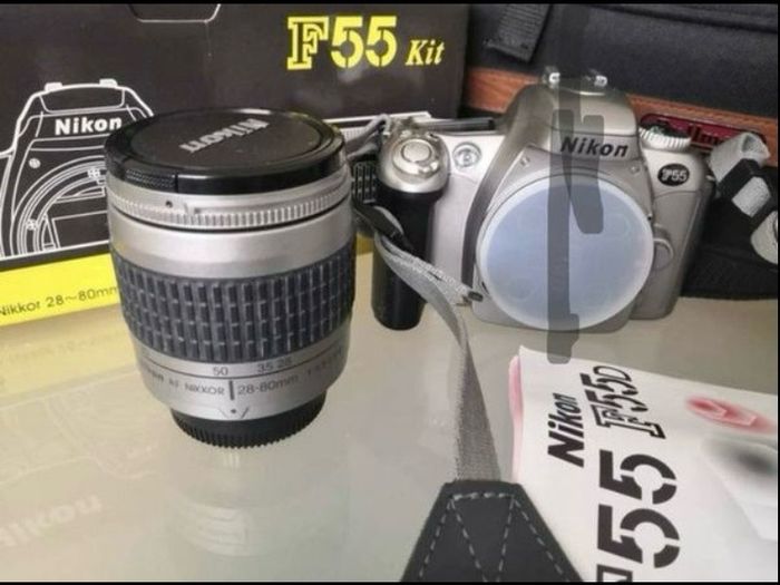 Nikon F55 35mm Film SLR Camera Kit - Boxed with 28-80mm Lens