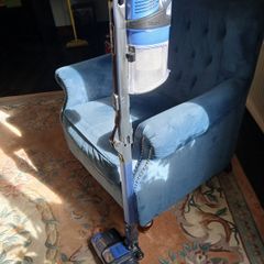 Sharp wand vacuum