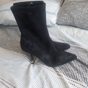 Ladies boots