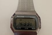 Accurist Quartz LCD