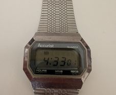 Accurist Quartz LCD