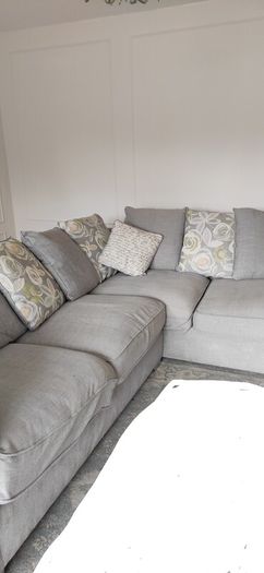 Pillow corner sofa