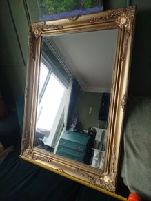 Gold affect mirror. Looks antique.