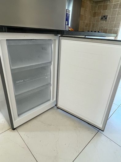 Hisense Fridge/Freezer