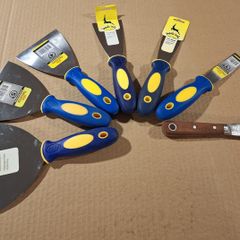 Job Lot of Paint Scrapers Filling Knives & Putty Knives.