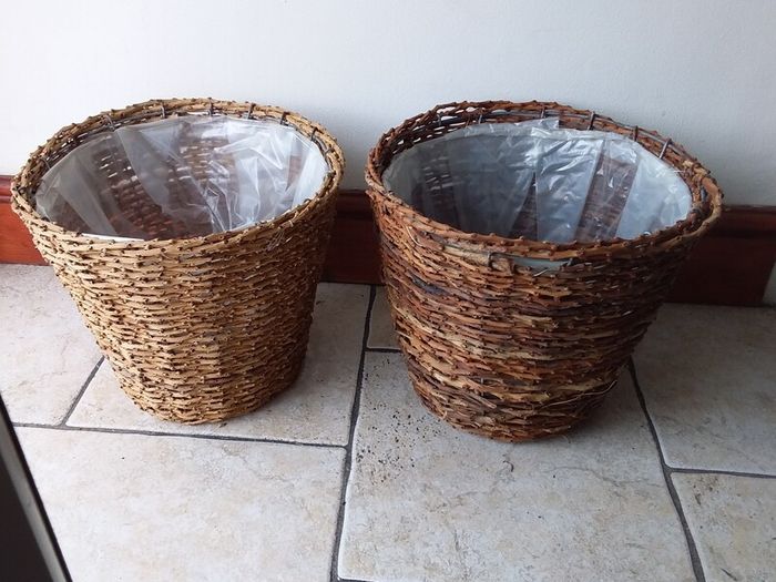 Weaved Plant Pots (2) Twigs
