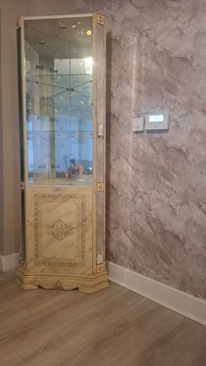 High gloss corner display cabinet