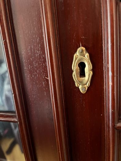 Beautiful Mahogany Glass Cabinet