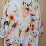 JUST WHITE flower print blouse UK 16 Image 4