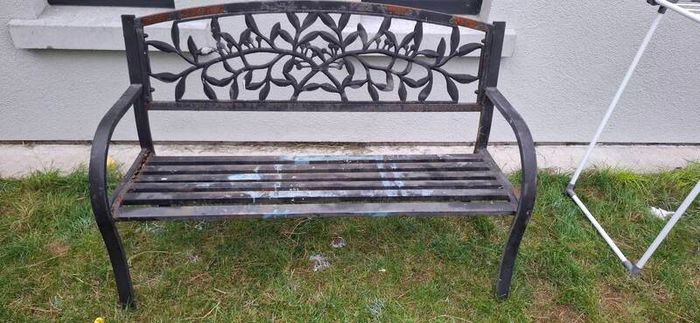 Garden bench