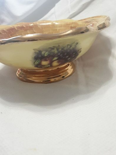 Staffordshire Fruit Bowl