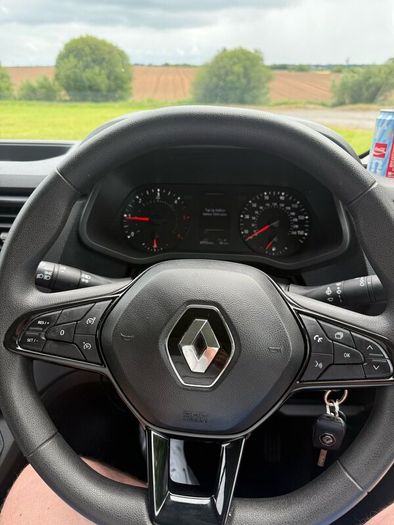 Renault traffic