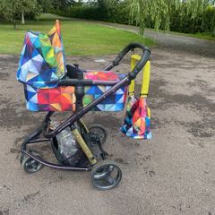 Cosatto Giggle pram, pushchair, car seat & ISOFIX