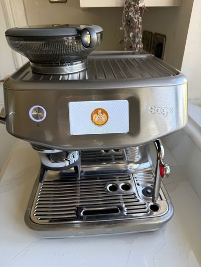 Sage Barista Impress Touch with full starter Kit
