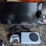 Xbox Series S Bundle Image 4