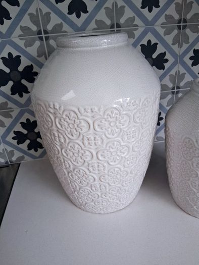 Vases (2)