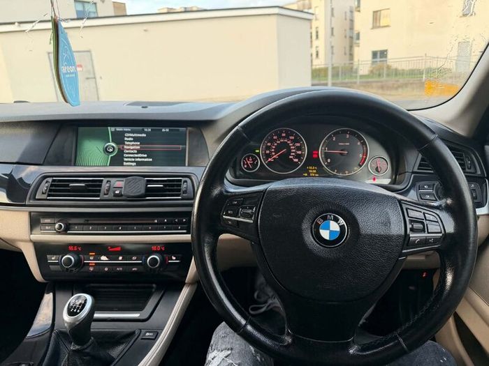BMW 5-Series 2010