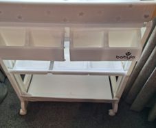 baby changing table