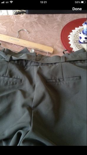 Ladies stunning  khaki green trousers size 10