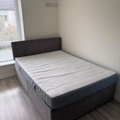 Double bed base and mattress