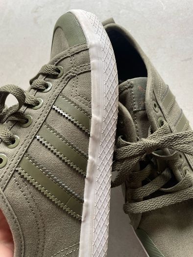 Women Canvas Trainers sneakers Adidas Honey Low Light Olive Green/White size UK 4