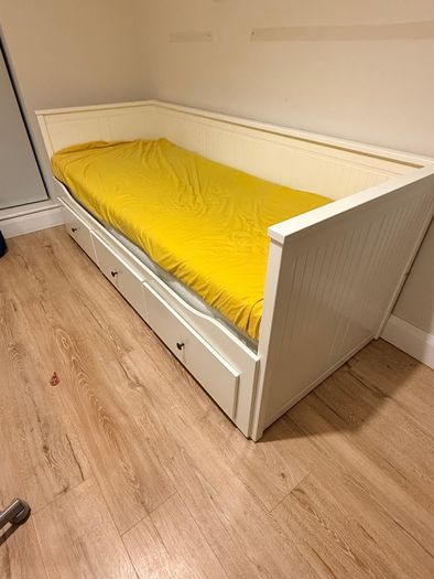 Day Beds