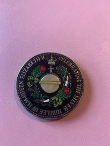 Queen Elizabeth II Silver Jubilee Coin