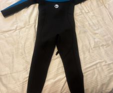 wetsuit 2-3 years