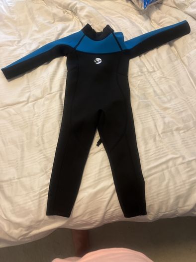 wetsuit 2-3 years