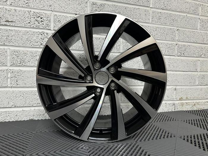 18 19" Skoda Perseus Style Wheels Octavia Scout Superb Karoq Kodiaq Enyaq A3 Vw Golf 5x112